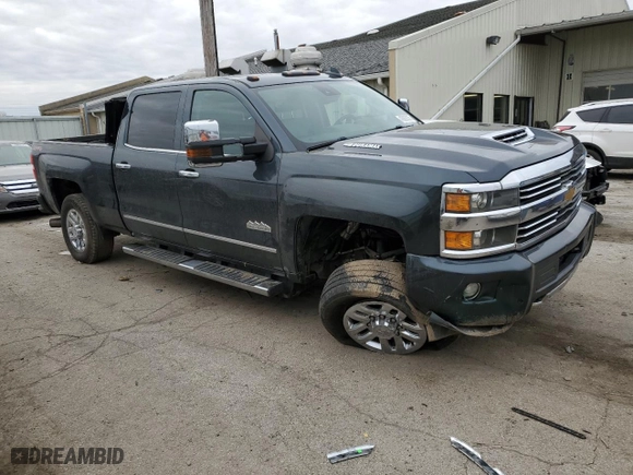 2017 Chevrolet Silverado 3500HD High Country with VIN 1GC4K1EYXHF234980, listed as a Copart auction lot 43928055 with 705,700 mi miles and Salvage Title. Bid and sale history available at carsss.com. Image 4.
