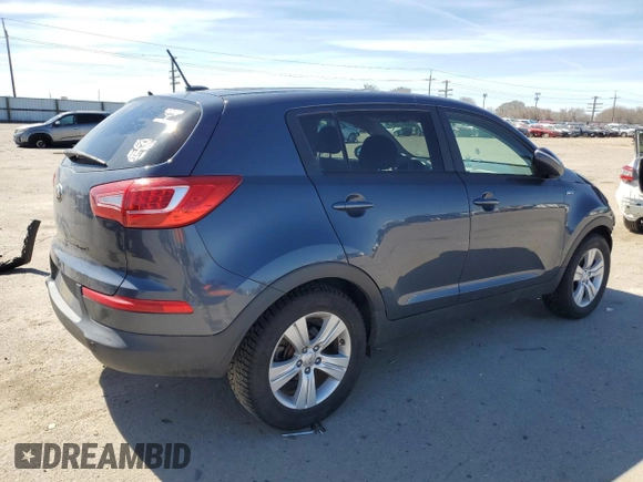 2013 Kia Sportage LX z VIN KNDPBCA29D7459647, wystawiony jako Copart lot #50081725 z przebiegiem 125 855 mil mil oraz Szkoda całkowita • Salvage title. Historia ofert i sprzedaży dostępna na DreamBid. Obrazek 3.