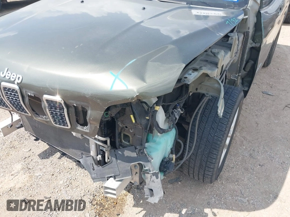 2020 Jeep Cherokee Latitude с VIN 1C4PJLCB5LD581311, выставлен на аукционе IAAI как лот 42509499 с пробегом 105 831 миль миль и . История ставок и продаж доступна на DreamBid. Изображение 6.