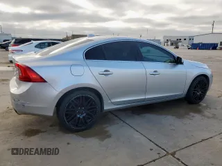 2015 Volvo S60 T5 Drive-E Premier с VIN YV140MFB0F1312432, выставлен на аукционе Copart как лот 55653895 с пробегом 159 010 миль миль и Чистый • Clean title. История ставок и продаж доступна на DreamBid. Изображение 3.