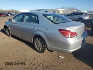 2005 Toyota Avalon XL z VIN 4T1BK36B65U047400, wystawiony jako Copart lot #48930625 z przebiegiem 170 252 mil mil oraz Szkoda całkowita • Salvage title. Historia ofert i sprzedaży dostępna na DreamBid. Obrazek 2.