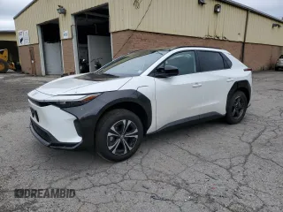 2024 Toyota bZ4X XLE z VIN JTMABACA2RA087660, wystawiony jako Copart lot #61295995 z przebiegiem 2 288 mil mil oraz Szkoda całkowita • Salvage title. Historia ofert i sprzedaży dostępna na DreamBid. Obrazek 1.