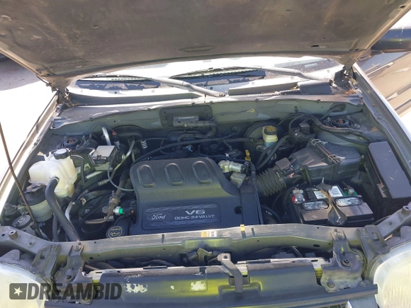 2002 Ford Escape XLT Choice с VIN 1FMYU03132KB02925, выставлен на аукционе IAAI как лот 42686731 с пробегом 171 171 миль миль и . История ставок и продаж доступна на DreamBid. Изображение 10.