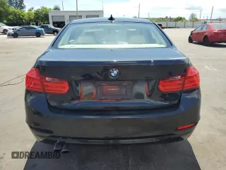 2012 BMW 3 Series 328i z VIN WBA3A5G58CNN65528, wystawiony jako Copart lot #60551705 z przebiegiem 102 630 mil mil oraz Szkoda całkowita • Salvage title. Historia ofert i sprzedaży dostępna na DreamBid. Obrazek 6.