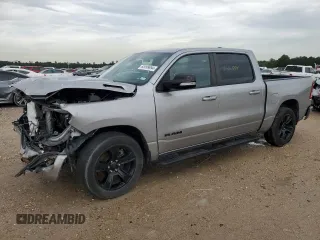 2021 Ram 1500 Big Horn z VIN 1C6RREFG1MN574394, wystawiony jako Copart lot #63209094 z przebiegiem 46 334 mil mil oraz Szkoda całkowita • Salvage title. Historia ofert i sprzedaży dostępna na DreamBid. Obrazek 1.