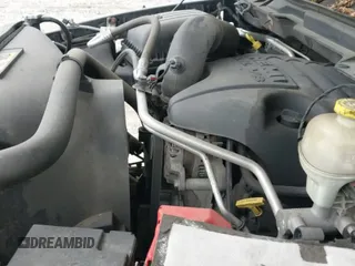 2014 Ram 1500 Tradesman z VIN 1C6RR7FT3ES215320, wystawiony jako IAAI lot #42340179 z przebiegiem 164 038 mil mil oraz . Historia ofert i sprzedaży dostępna na DreamBid. Obrazek 20.