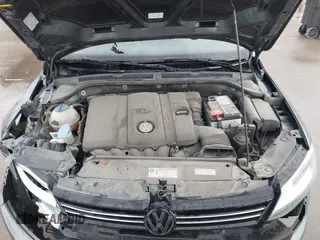 2013 Volkswagen Jetta SE with VIN 3VWDX7AJ1DM443139, listed as a IAAI auction lot 42471738 with 77,578 mi miles and . Bid and sale history available at DreamBid. Image 10.