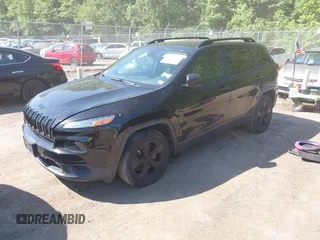 2017 Jeep Cherokee Altitude с VIN 1C4PJLAS6HW595992, выставлен на аукционе IAAI как лот 42242411 с пробегом 133 550 миль миль и . История ставок и продаж доступна на DreamBid. Изображение 2.