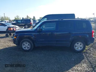 2016 Jeep Patriot Sport z VIN 1C4NJRBB4GD661880, wystawiony jako IAAI lot #42047078 z przebiegiem 88 812 mil mil oraz . Historia ofert i sprzedaży dostępna na DreamBid. Obrazek 14.