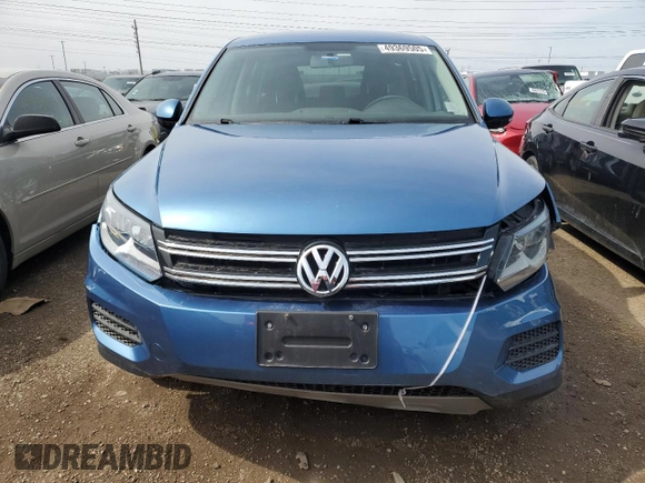 2017 Volkswagen Tiguan S z VIN WVGBV7AXXHK045196, wystawiony jako Copart lot #49369505 z przebiegiem 114 367 mil mil oraz Szkoda całkowita • Salvage title. Historia ofert i sprzedaży dostępna na DreamBid. Obrazek 5.
