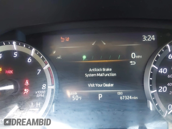 2022 Toyota Highlander XLE with VIN 5TDGZRBH4NS575217, listed as a IAAI auction lot 41863526 with 67,324 mi miles and . Bid and sale history available at DreamBid. Image 7.