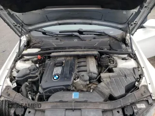 2008 BMW 3 Series 328i with VIN WBAVC57508NK77545, listed as a Copart auction lot 71871404 with 107,150 mi miles and Salvage title. Bid and sale history available at DreamBid. Image 11.