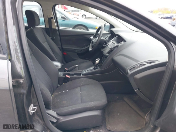 2016 Ford Focus SE with VIN 1FADP3K26GL268448, listed as a IAAI auction lot 41912967 with 146,571 mi miles. Bid and sale history available at carsss.com. Image 5.