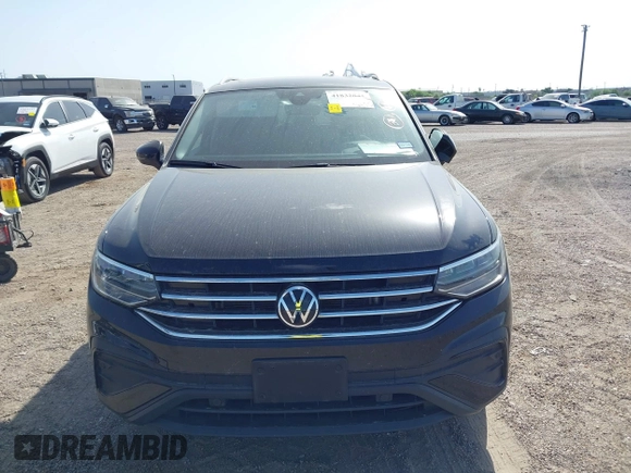2024 Volkswagen Tiguan SE with VIN 3VVNB7AXXRM031028, listed as a IAAI auction lot 41832841 with 16,170 mi miles and . Bid and sale history available at DreamBid. Image 12.