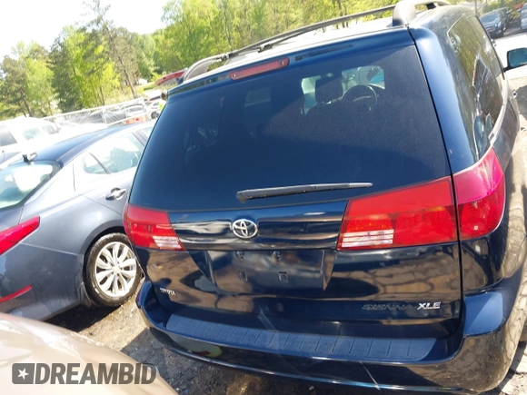 2004 Toyota Sienna XLE with VIN 5TDZA22C24S126161, listed as a IAAI auction lot 41986548 with 244,490 mi miles. Bid and sale history available at carsss.com. Image 17.