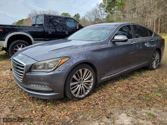 2015 Hyundai Genesis 5.0L with VIN KMHGN4JF8FU082535, listed as a IAAI auction lot 41768435 with 101,003 mi miles. Bid and sale history available at carsss.com. Image 2.