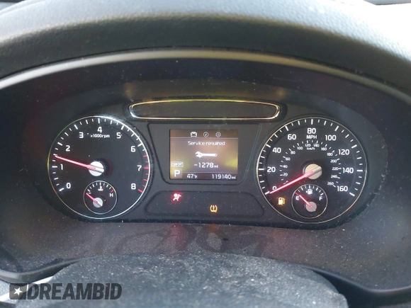 2020 Kia Sorento LX with VIN 5XYPG4A38LG641907, listed as a IAAI auction lot 40848514 with 119,140 mi miles. Bid and sale history available at carsss.com. Image 7.