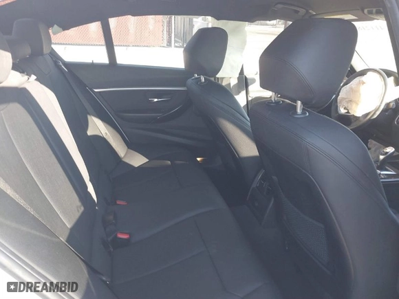 2018 BMW 3 Series 330i with VIN WBA8B9G58JNU96623, listed as a IAAI auction lot 41121819 with 1 mi miles. Bid and sale history available at carsss.com. Image 8.