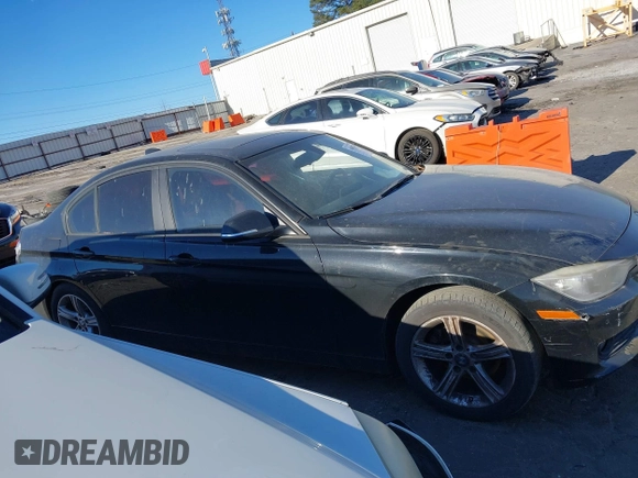 2014 BMW 3 Series 328i with VIN WBA3A5G59ENP31817, listed as a IAAI auction lot 41845296 with 190,437 mi miles. Bid and sale history available at carsss.com. Image 13.