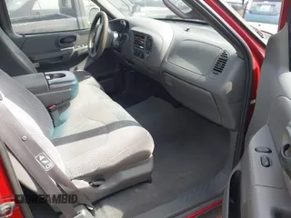 1999 Ford F-150 XL with VIN 2FTRX17L1XCA78024, listed as a IAAI auction lot 42772314 with 95,663 mi miles and . Bid and sale history available at DreamBid. Image 5.