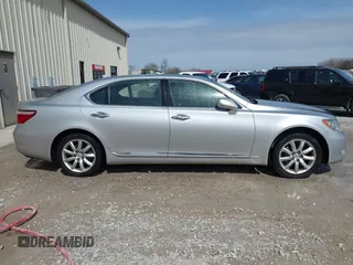 2008 Lexus LS 460 L with VIN JTHGL46F985024402, listed as a IAAI auction lot 41753588 with 167,373 mi miles and . Bid and sale history available at DreamBid. Image 13.