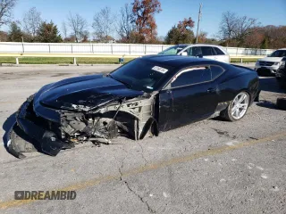 2020 Chevrolet Camaro 1LS z VIN 1G1FA1RX6L0114398, wystawiony jako Copart lot #81360754 z przebiegiem 33 615 mil mil oraz Szkoda całkowita • Salvage title. Historia ofert i sprzedaży dostępna na DreamBid. Obrazek 1.