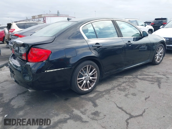 2008 Infiniti G35 Journey with VIN JNKBV61E98M222109, listed as a IAAI auction lot 42071416 with 216,507 mi miles. Bid and sale history available at carsss.com. Image 4.