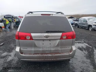 2007 Toyota Sienna CE with VIN 5TDZK23CX7S011856, listed as a IAAI auction lot 41825357 with 277,090 mi miles. Bid and sale history available at carsss.com. Image 17.