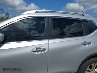 2015 Nissan Rogue SV with VIN KNMAT2MT5FP504510, listed as a IAAI auction lot 41935481 with 136,721 mi miles. Bid and sale history available at carsss.com. Image 15.