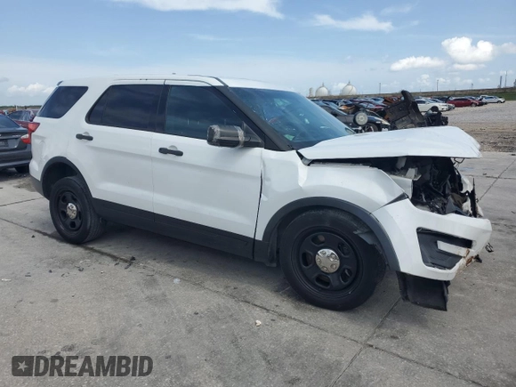 2016 Ford Police Interceptor Utility z VIN 1FM5K8AR9GGC35764, wystawiony jako Copart lot #54386065 z przebiegiem Nie podano mil oraz Szkoda całkowita • Salvage title. Historia ofert i sprzedaży dostępna na DreamBid. Obrazek 4.