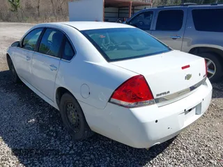 2010 Chevrolet Impala Police Police with VIN 2G1WD5EMXA1228853, listed as a IAAI auction lot 41662690 with 255,458 mi miles. Bid and sale history available at carsss.com. Image 6.