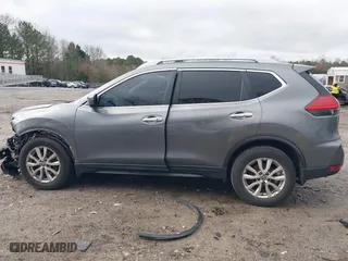 2017 Nissan Rogue SL with VIN 5N1AT2MT7HC863864, listed as a IAAI auction lot 41257835 with 167,597 mi miles. Bid and sale history available at carsss.com. Image 15.