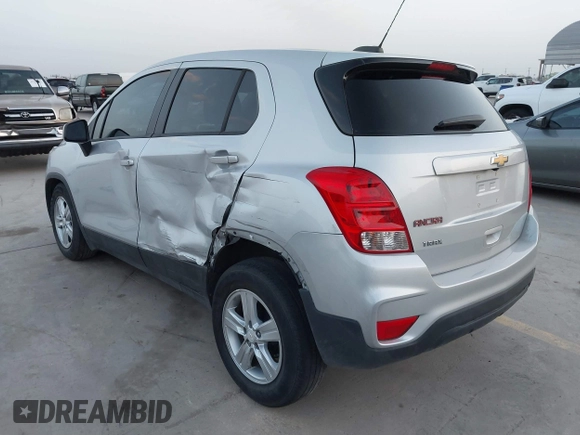 2020 Chevrolet Trax LS with VIN 3GNCJKSB0LL317926, listed as a IAAI auction lot 41802701 with 58,569 mi miles. Bid and sale history available at carsss.com. Image 3.