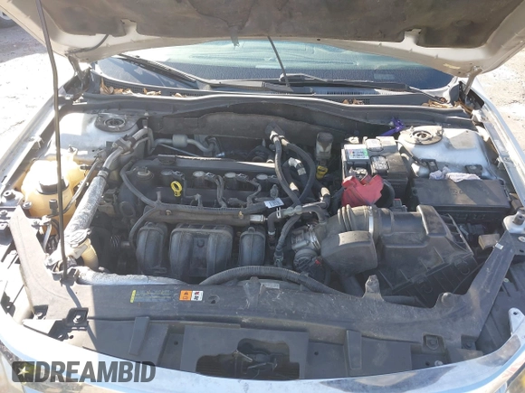 2011 Ford Fusion SE with VIN 3FAHP0HA8BR210821, listed as a IAAI auction lot 41418666 with 205,977 mi miles. Bid and sale history available at carsss.com. Image 10.