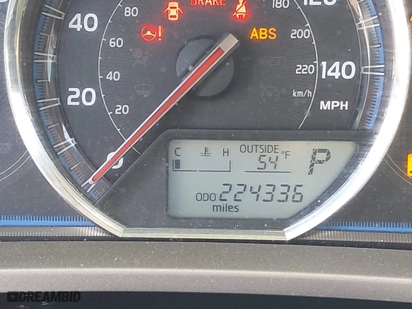 2015 Toyota RAV4 Limited with VIN 2T3DFREV5FW292824, listed as a IAAI auction lot 41759739 with 225,110 mi miles. Bid and sale history available at carsss.com. Image 15.