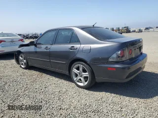 2002 Lexus IS 300/350 z VIN JTHBD192320043367, wystawiony jako Copart lot #50256315 z przebiegiem 240 104 mil mil oraz Szkoda całkowita • Salvage title. Historia ofert i sprzedaży dostępna na DreamBid. Obrazek 2.