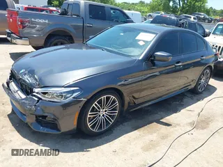 2017 BMW 5 Series 540i z VIN WBAJE5C33HG916941, wystawiony jako IAAI lot #42504534 z przebiegiem 115 127 mil mil oraz . Historia ofert i sprzedaży dostępna na DreamBid. Obrazek 17.