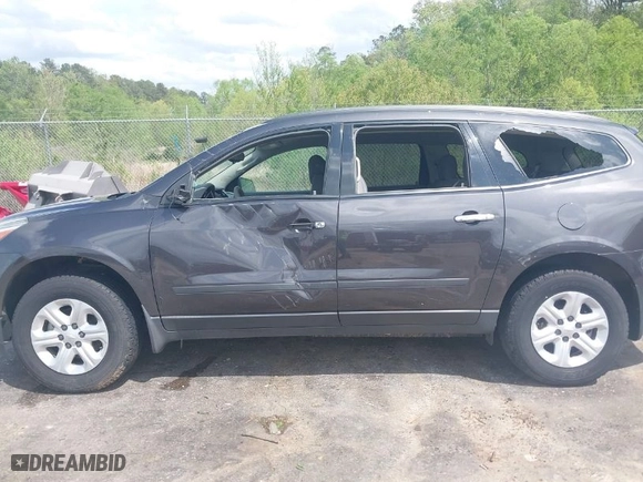 2015 Chevrolet Traverse LS with VIN 1GNKRFED1FJ276341, listed as a IAAI auction lot 41936899 with 139,340 mi miles. Bid and sale history available at carsss.com. Image 14.