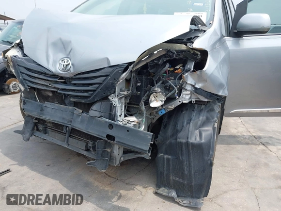 2013 Toyota Sienna LE AAS with VIN 5TDKK3DC0DS300178, listed as a IAAI auction lot 42189800 with 265,568 mi miles and . Bid and sale history available at DreamBid. Image 6.