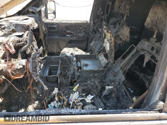 2019 Chevrolet Silverado 3500HD LTZ with VIN 1GC4KXEY6KF189594, listed as a Copart auction lot 62936734 with 0 mi miles and Salvage Title. Bid and sale history available at carsss.com. Image 7.