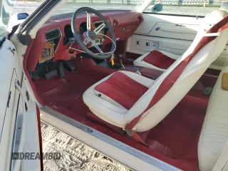 1975 Oldsmobile Cutlass z VIN 3J57T5M323248, wystawiony jako Copart lot #80526124 z przebiegiem 13 934 mil mil oraz Szkody całkowita. Historia ofert i sprzedaży dostępna na DreamBid. Obrazek 8.