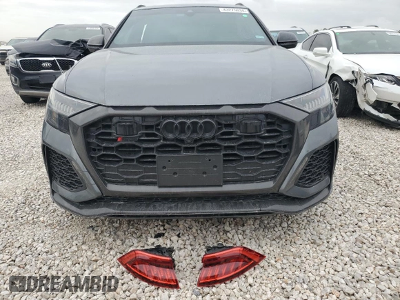2020 Audi RS Q8 z VIN WU1ARAF16LD020446, wystawiony jako Copart lot #43275034 z przebiegiem Nie podano mil oraz . Historia ofert i sprzedaży dostępna na DreamBid. Obrazek 5.