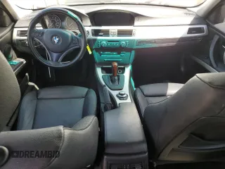 2007 BMW 3 Series 328i z VIN WBAVC53527FZ74908, wystawiony jako Copart lot #56956845 z przebiegiem Nie podano mil oraz Czysty tytuł • Clean title. Historia ofert i sprzedaży dostępna na DreamBid. Obrazek 8.