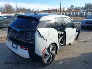2017 BMW i3 z VIN WBY1Z8C37HV891822, wystawiony jako IAAI lot #41666962 z przebiegiem 39 844 mil mil oraz . Historia ofert i sprzedaży dostępna na DreamBid. Obrazek 4.