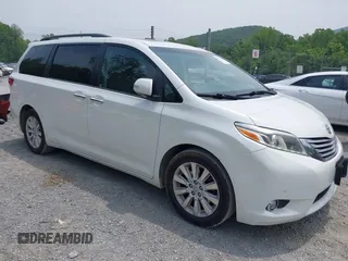2015 Toyota Sienna XLE with VIN 5TDYK3DC3FS586329, listed as a IAAI auction lot 42496805 with 132,828 mi miles and . Bid and sale history available at DreamBid. Image 1.