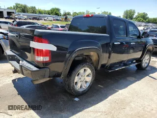 2007 GMC Sierra Denali z VIN 2GTEK638271695441, wystawiony jako Copart lot #57861314 z przebiegiem 233 123 mil mil oraz Szkody całkowita. Historia ofert i sprzedaży dostępna na DreamBid. Obrazek 3.