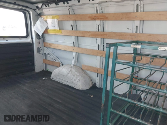 2017 GMC Savana Cargo Van with VIN 1GTW7AFF1H1913587, listed as a IAAI auction lot 40216941 with 269,708 mi miles. Bid and sale history available at carsss.com. Image 8.