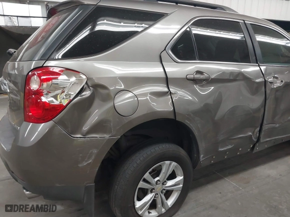 2012 Chevrolet Equinox LT w/2LT with VIN 2GNFLPE54C6114603, listed as a IAAI auction lot 41852080 with 199,482 mi miles. Bid and sale history available at carsss.com. Image 6.