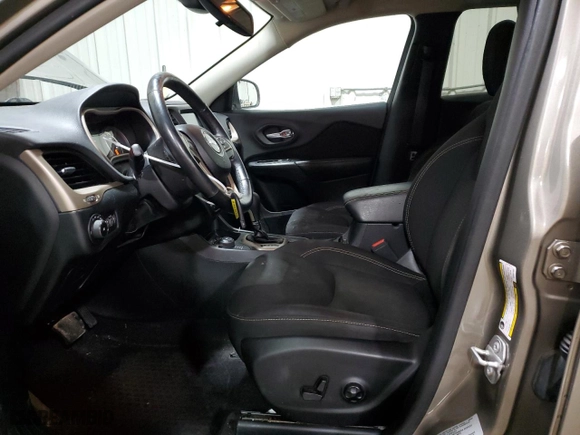 2016 Jeep Cherokee Latitude with VIN 1C4PJMCS5GW331034, listed as a Copart auction lot 49317305 with 93,237 mi miles and Salvage Title. Bid and sale history available at carsss.com. Image 7.