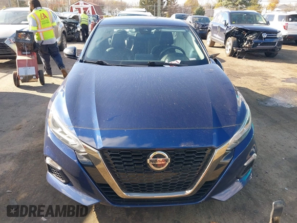 2021 Nissan Altima 2.5 SR with VIN 1N4BL4CV1MN326922, listed as a IAAI auction lot 40774995 with 60,244 mi miles. Bid and sale history available at carsss.com. Image 12.